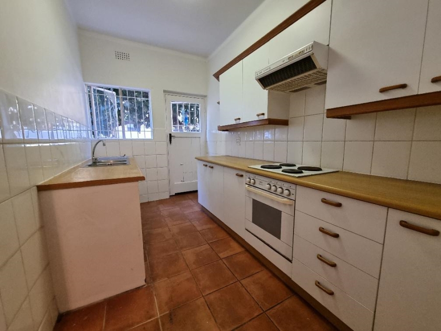 To Let 3 Bedroom Property for Rent in Green Point Western Cape